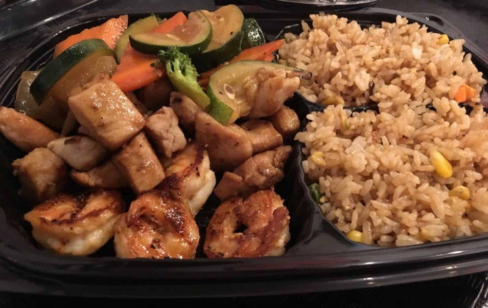 Sozo Gril - Chicken & Shrimp Combo Plate