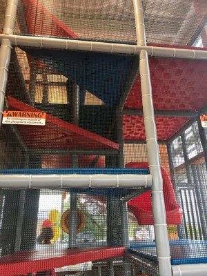 Lohr Rd McDonalds - Structure
