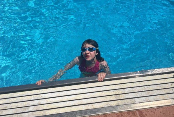 Ann Arbor Buhr Park Pool - Swimming in the Deep End