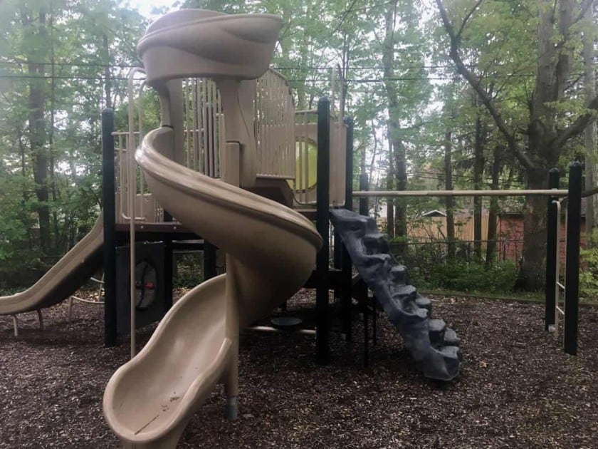 Mixtwood Pomona Park Playground Profile - Structure