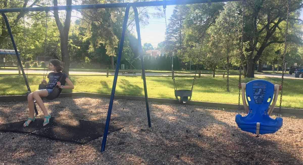 Swings picture