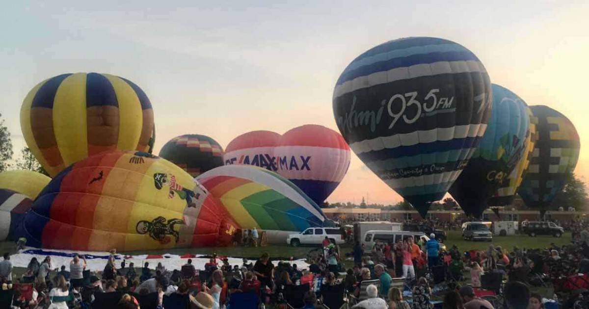 Michigan Challenge Balloonfest - Preparing for Balloon Glow