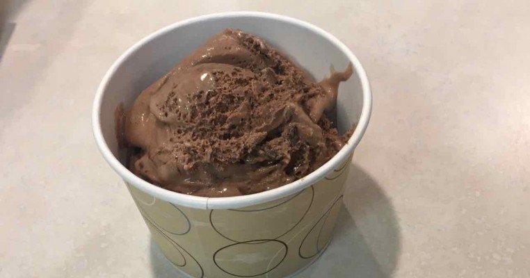 Cedar Point Hotel Breakers Tips - Poolside Parlor Ice Cream