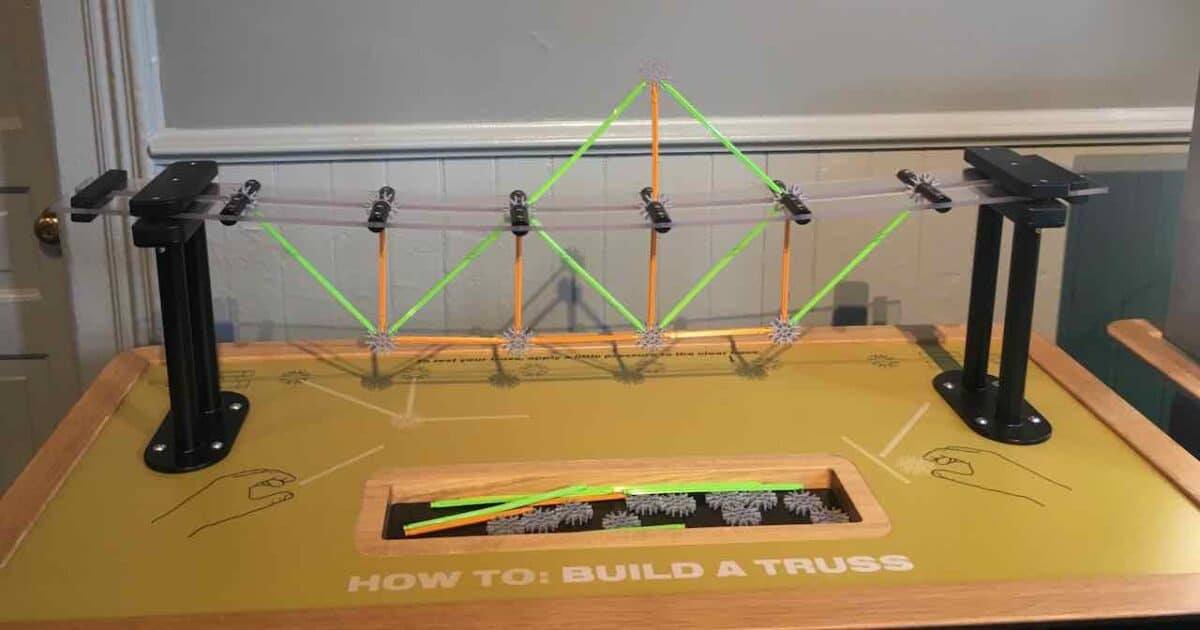 AAHOM STEAM PARK - Truss Building