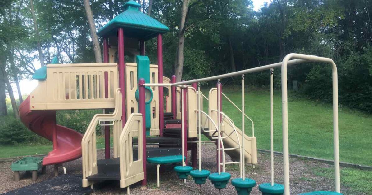 Cloverdale Park - Structure