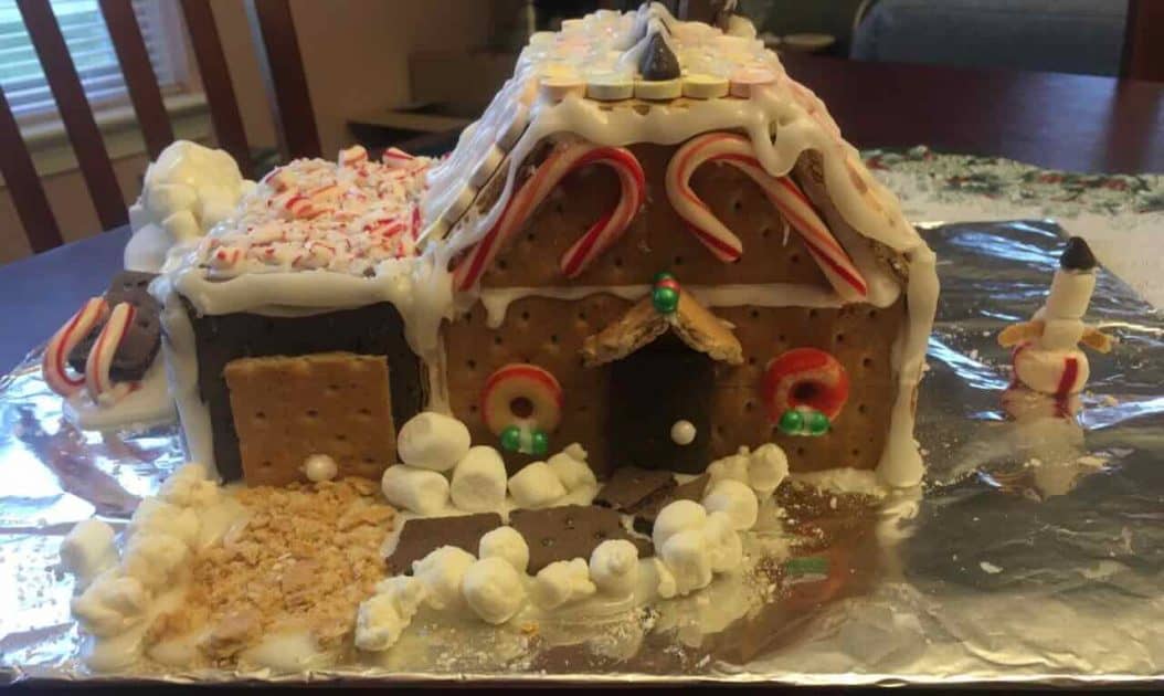 Graham Cracker Gingerbread House