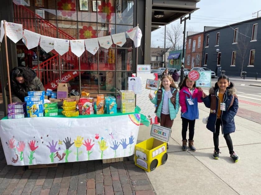 GS Troop Selling Cookies in Keerytown