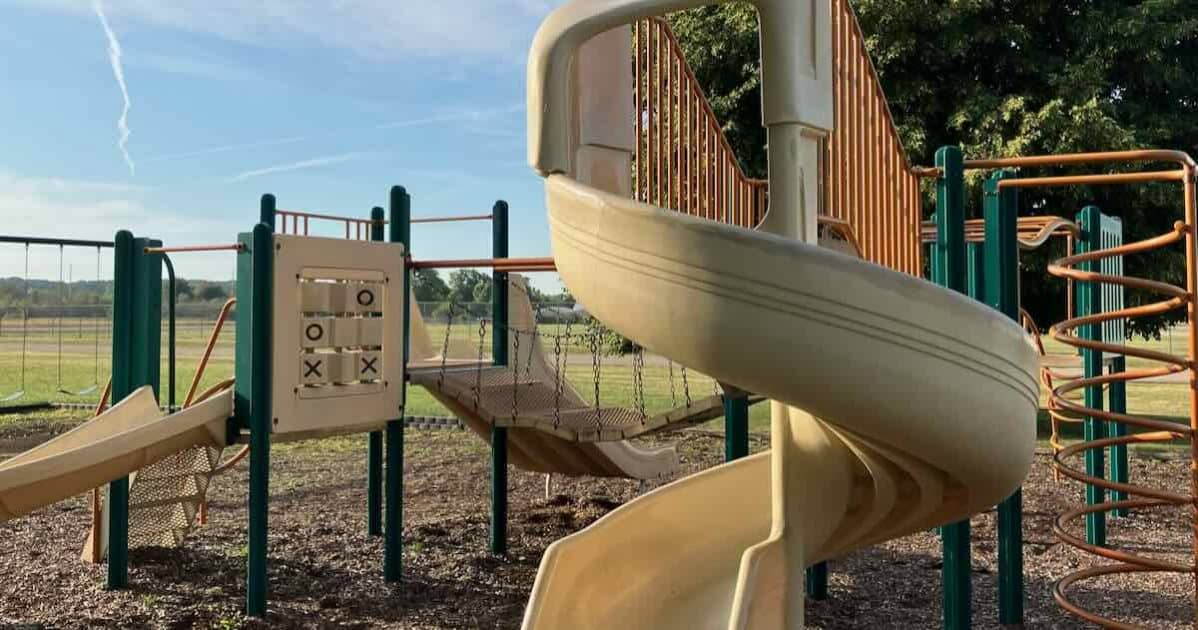 Pittsfield Township Park - Structure - Twisty slide, tic tac toe, and broken bridge