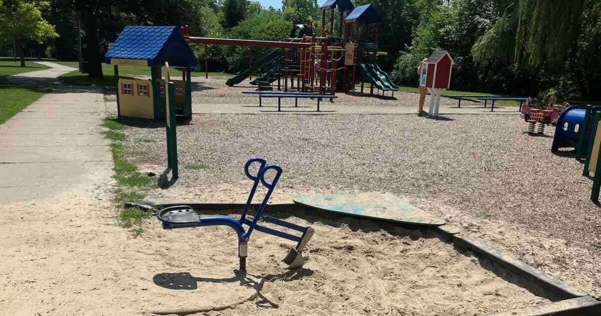 Wilson Park - Sandbox and Clubhouse